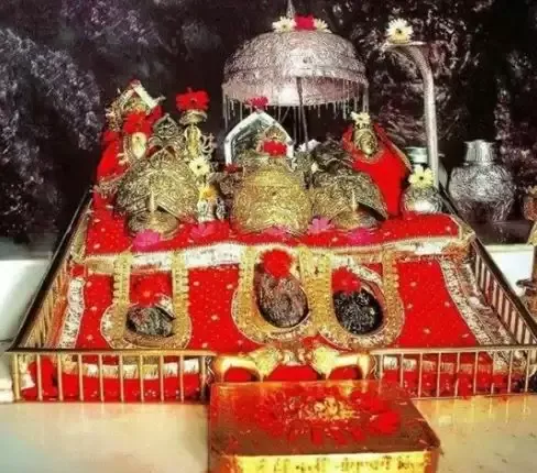 अब डाक के जरिए देशभर में मंगवाया जा सकता है मां वैष्णोदेवी का प्रसाद, यह है तरीका