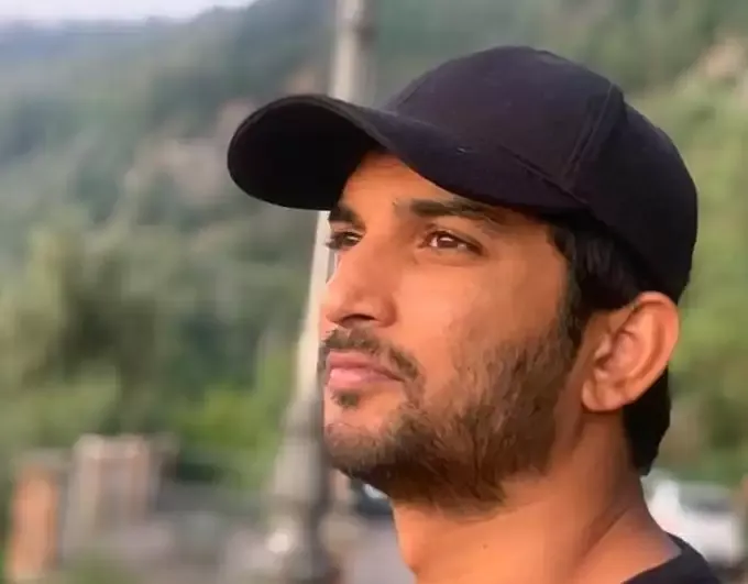 सुशांत मामला: रिया चक्रवर्ती और बिहार सरकार ने न्यायालय में लिखित अभिवेदन पेश किए