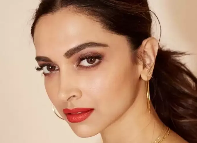 जिस वॉट्सऐप ग्रुप में हुआ ड्रग्स का जिक्र, उसकी एडमिन थीं दीपिका: रिपोर्ट