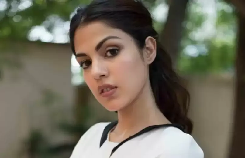 मादक पदार्थ मामला: अदालत ने रिया, शौविक और चार अन्य की जमानत याचिका खारिज की