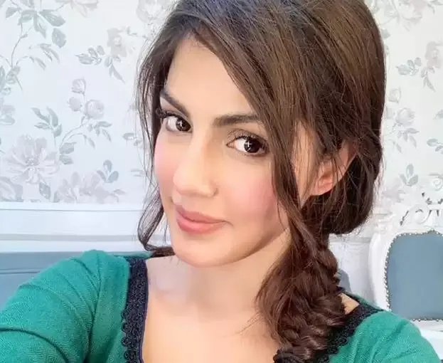 सीबीआई जांच से उठेगा सुशांत मामले में ‘रहस्य’ से पर्दा? रिया के माता-पिता पूछताछ के लिए पहुंचे