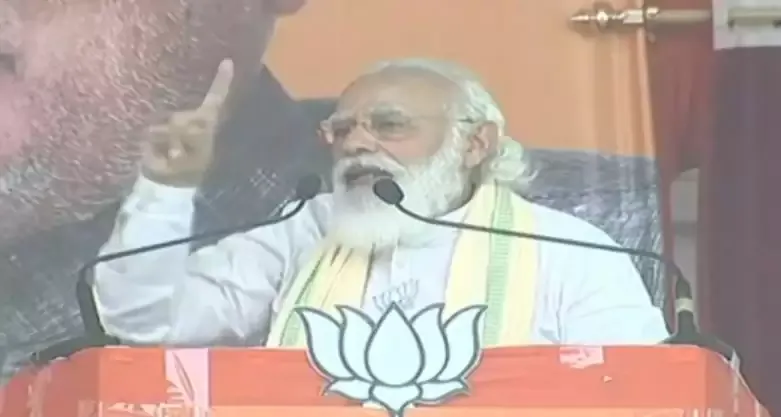 कृषि कानूनों का विरोध कर रहे लोग बिचौलियों को बचाने की कोशिश कर रहे हैं: मोदी