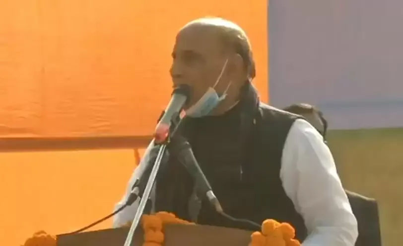 नए कृषि कानूनों को प्रयोग के तौर पर एक-दो साल देखें, लाभकारी नहीं होने पर संशोधन किए जाएंगे: राजनाथ सिंह