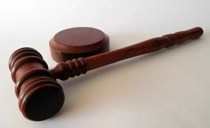 नीट फर्जीवाड़ा मामले में उच्च न्यायालय ने बाप-बेटी को सशर्त जमानत दी