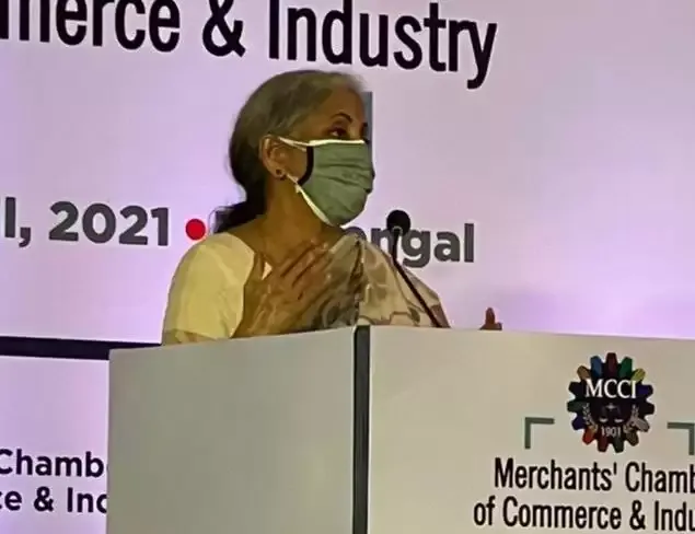 वृद्धि को बनाए रखने के लिए उद्योग, सरकार के बीच पूर्ण विश्वास की जरूरत: सीतारमण