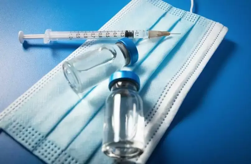 देश में कोविड रोधी टीकाकरण का आंकड़ा 100 करोड़ के पार