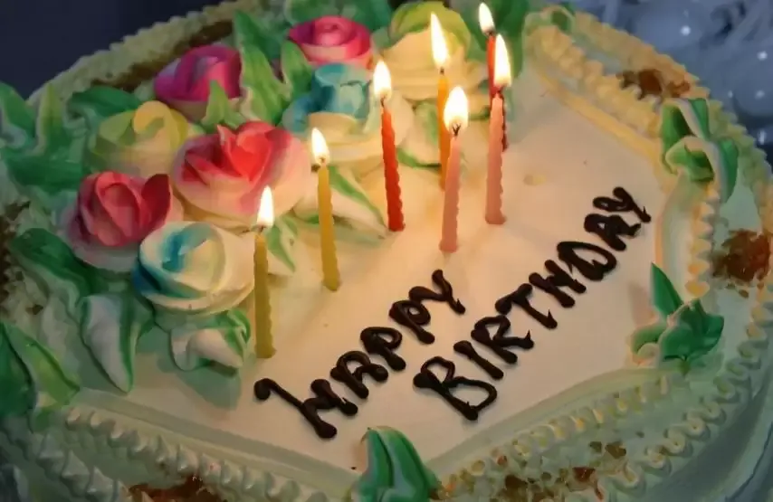 मथुरा: सेना मेडल से सम्मानित शहीद के बेटे का जन्मदिन मनाने पहुंची उप्र पुलिस