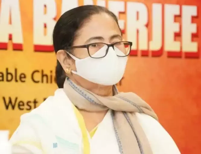 क्या ममता फासीवादी विचारधारा के रास्ते पर चल पड़ी हैं?: कांग्रेस