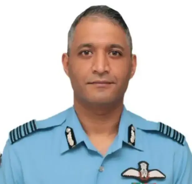 कर्नाटक: ग्रुप कैप्टन वरुण सिंह को दी गई श्रद्धांजलि, शव भोपाल ले जाया गया