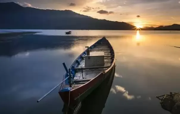 श्रीलंकाई नौसेना ने तमिलनाडु के 43 मछुआरों को गिरफ्तार किया, 6 नौकाएं जब्त कीं