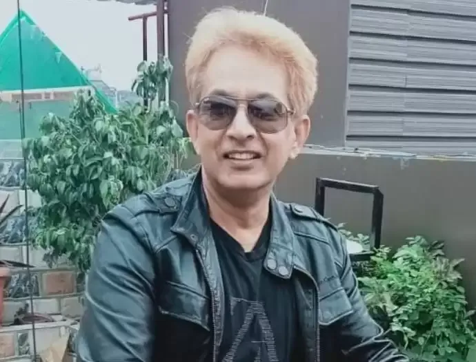 महिला आयोग ने जावेद हबीब के महिला के सिर पर थूकने संबंधी वीडियो की जांच करने को कहा