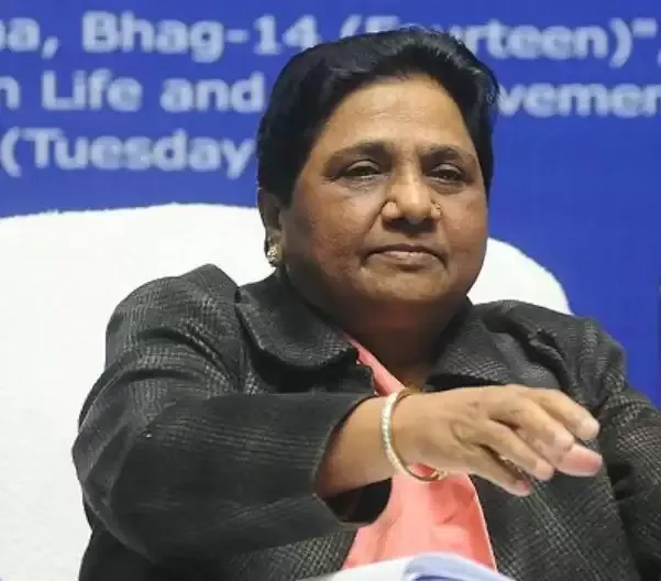मायावती ने प्रियंका वाड्रा पर साधा निशाना, उत्तर प्रदेश में कांग्रेस को बताया ‘वोटकटवा’ पार्टी