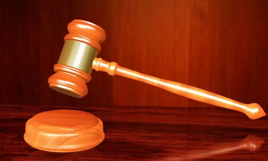 अगर सेना में पगड़ी की अनुमति है, तो स्कूलों में हिजाब की क्यों नहीं?