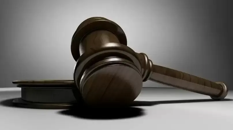 कर्नाटक उच्च न्यायालय ने पुराने वाहनों पर शुल्क बढ़ाने की केंद्र की अधिसूचना पर रोक लगाई