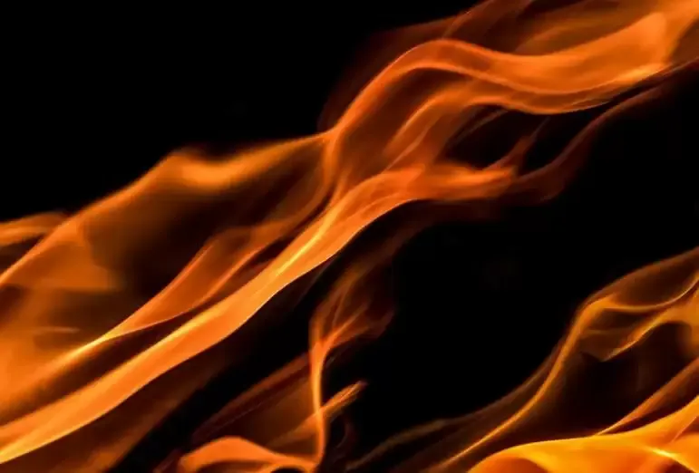 बिहार: ‘अग्निपथ’ योजना के खिलाफ प्रदर्शन हिंसक हुआ, प्रदर्शनकारियों ने ट्रेनों में लगाई आग