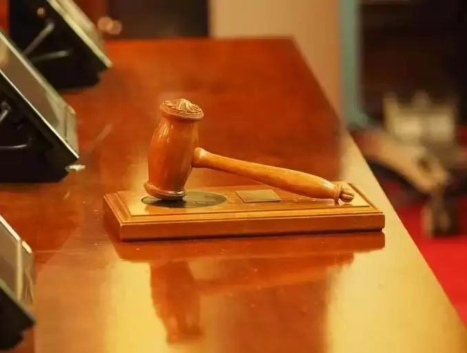 क्या स्थानीय निकाय एजेंसियां तभी काम करेंगी जब राष्ट्रपति और प्रधानमंत्री शहर आएंगे: कर्नाटक उच्च न्यायालय