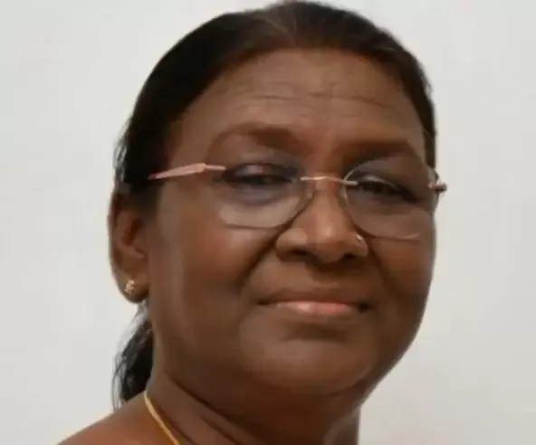 प्रधान न्यायाधीश ने द्रौपदी मुर्मू को राष्ट्रपति पद की शपथ दिलाई