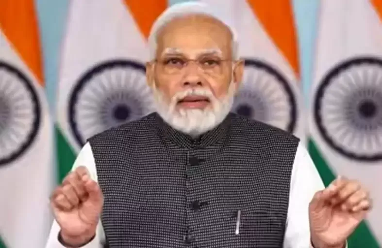 देश बनाने के लिए वर्तमान और भविष्य की चुनौतियों का लगातार समाधान कर रही सरकार: प्रधानमंत्री