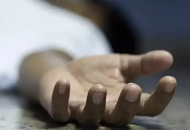 जम्मू में दो मकानों से एक परिवार के 6 सदस्य मृत पाए गए