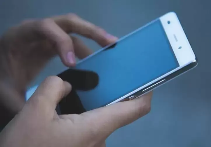 आंखों में मिर्च पाउडर डालकर लूटे करोड़ों के जेवरात, पेटीएम पर एक लेनदेन से पकड़े गए!