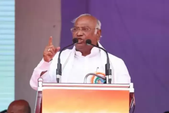 कांग्रेस अध्यक्ष चुनाव में खरगे जीते, यहां जानिए किसे मिले कितने वोट