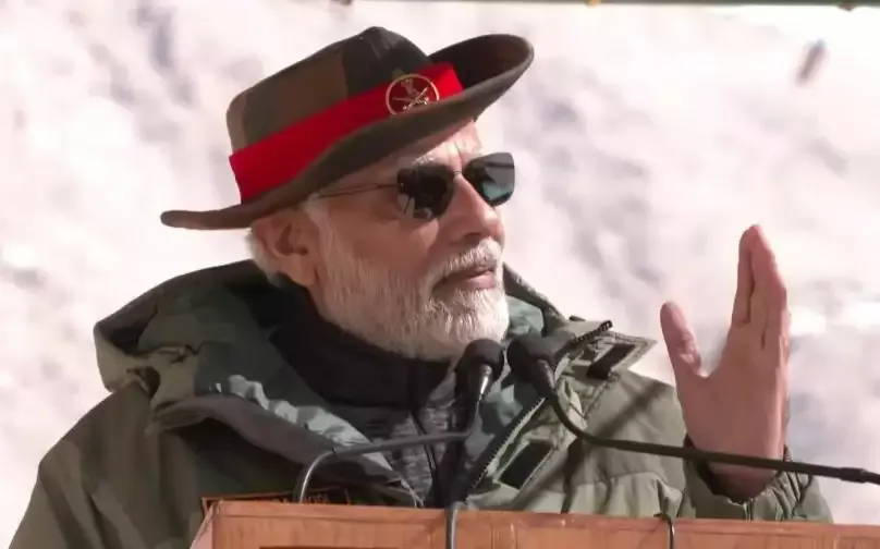 हमारी सेनाएं दुश्मन को उसी की भाषा में मुंहतोड़ जवाब देना जानती हैं: मोदी