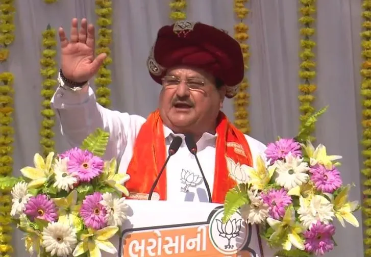 कांग्रेस-आप पर नड्डा का हमला: ये चकमा देने वाले लोग, 'फसली बटेरों' से सतर्क रहना है