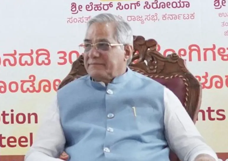 नौकरशाहों को व्यक्तिगत सोशल मीडिया अकाउंट से दूर रहने की सलाह दे पीएमओ: लहर सिंह सिरोया