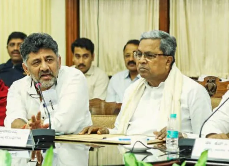 कर्नाटक से कांग्रेस के 50 नेता और मंत्री कल दिल्ली में पार्टी नेतृत्व से मुलाकात करेंगे: शिवकुमार