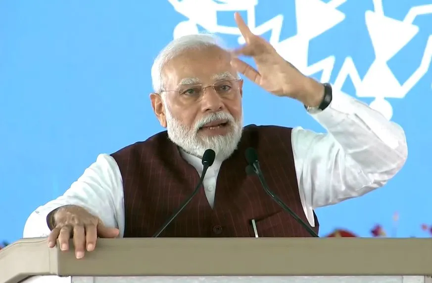 मप्र: प्रधानमंत्री ने बीना में पेट्रोकेमिकल कॉम्प्लेक्स और अन्य विकास कार्यों की आधारशिला रखी