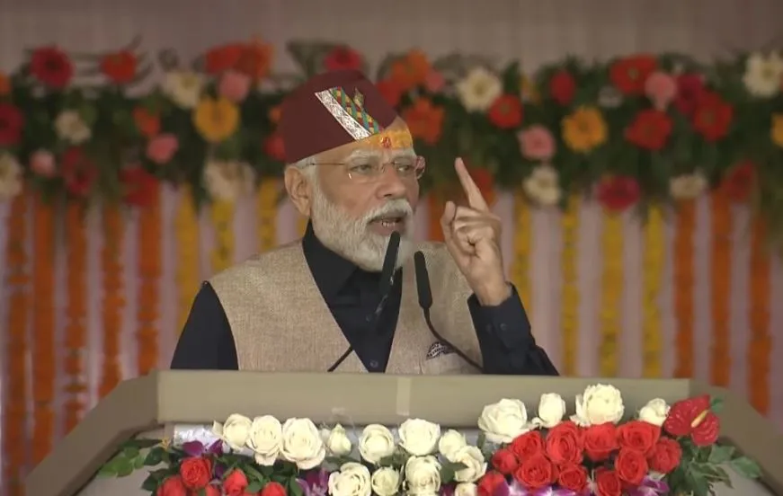 आज का भारत पहले की सरकारों की 'डरी हुई सोच' को पीछे छोड़कर बढ़ रहा आगे: मोदी