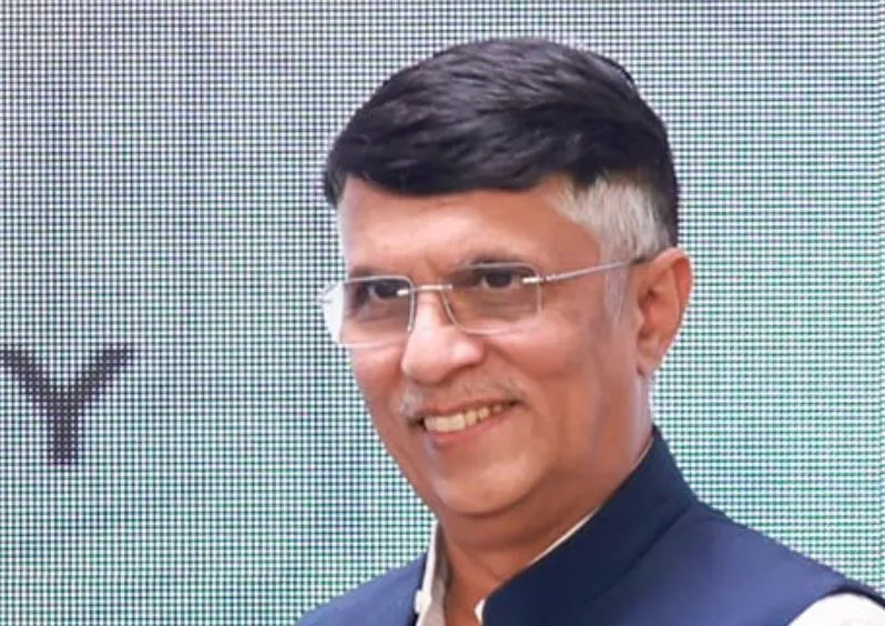 मोदी के खिलाफ टिप्पणी: उच्चतम न्यायालय ने पवन खेड़ा के खिलाफ आपराधिक कार्यवाही रद्द करने से इन्कार किया