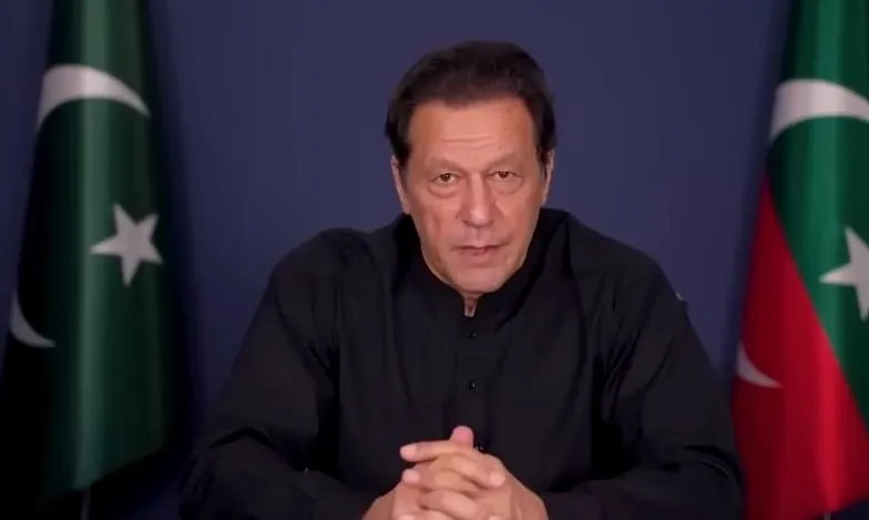इमरान का जनादेश रात के अंधेरे में चुरा लिया गयाः पीटीआई