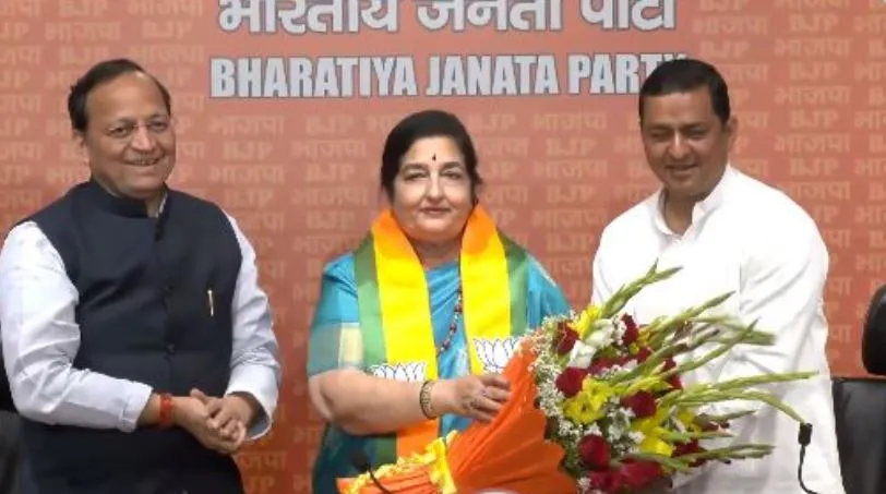 अनुराधा पौडवाल ने शुरू की सियासी पारी, भाजपा में शामिल हुईं