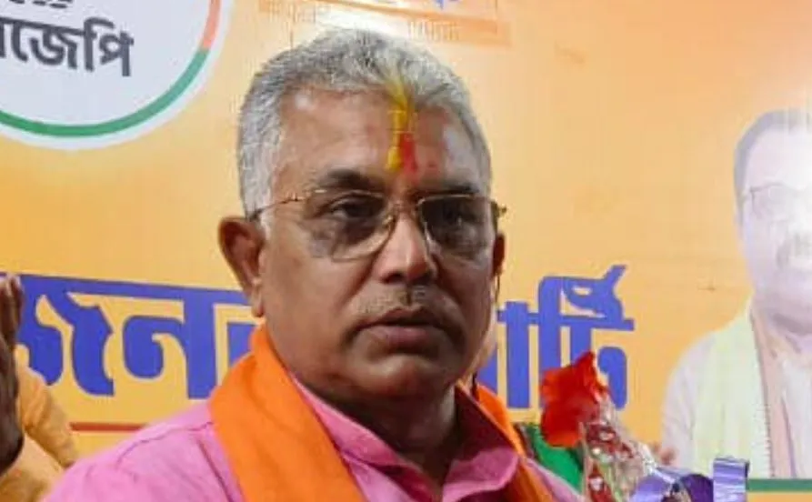पश्चिम बंगाल: ममता बनर्जी पर 'टिप्पणी' को लेकर दिलीप घोष के खिलाफ प्राथमिकी दर्ज