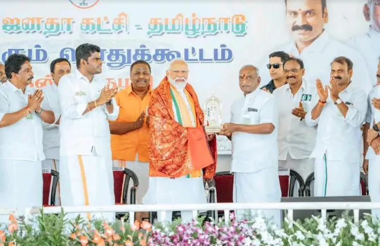 द्रमुक, कांग्रेस का इतिहास घोटालों और भ्रष्टाचार से भरा: मोदी