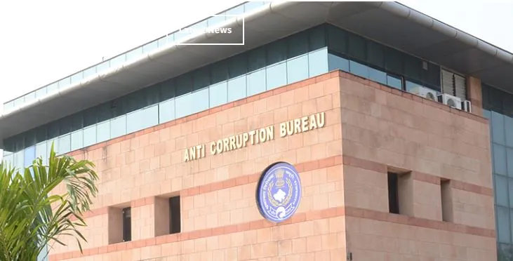 राजस्थान एसीबी ने कलेक्टर हनुमान मल ढाका और पटवारी के आवासों पर छापा मारा