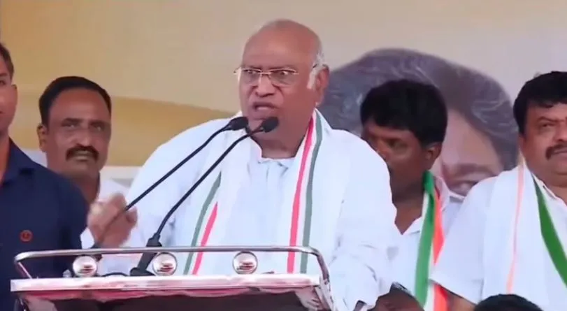 लोग बदलाव और रोजगार चाहते हैं, गरीबों की सरकार चाहते हैं: खरगे