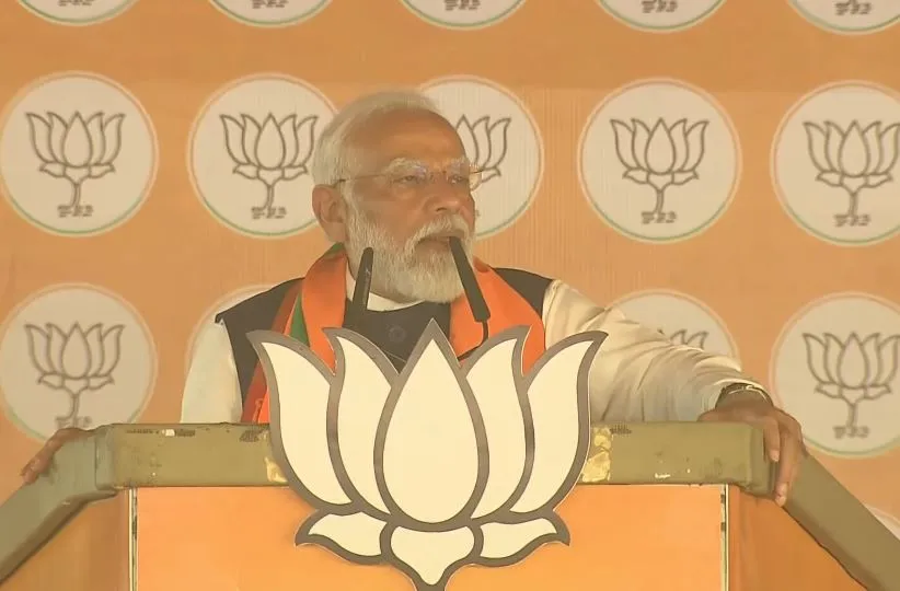 जो देश हमें आंखें दिखाता था, आज वह कटोरा लेकर भटक रहा है: मोदी