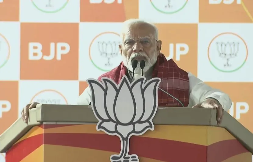 बेंगलूरु में बोले मोदी- कांग्रेस ने टैक्स सिटी को टैंकर सिटी बना दिया