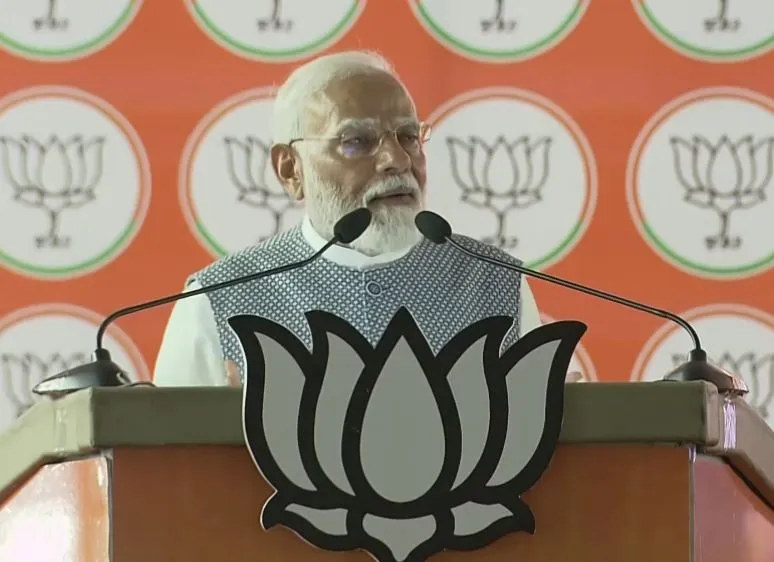 कर्नाटक में अंतर्कलह से जूझ रही है कांग्रेस: मोदी