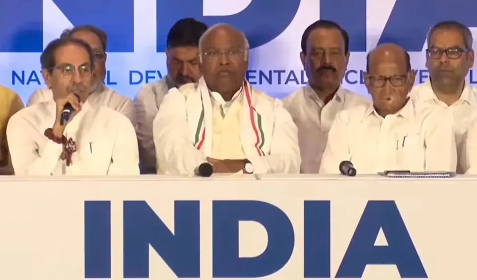 इंडि गठबंधन ने बुलडोजर संबंधी टिप्पणी के लिए मोदी की आलोचना की, कहा- धार्मिक स्वतंत्रता की रक्षा करेंगे 