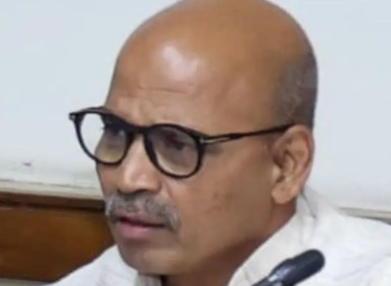 कर्नाटक: चिकित्सा मंत्री ने सरकारी मेडिकल कॉलेजों में एनआरआई कोटे की मांग करते हुए केंद्र को पत्र लिखा