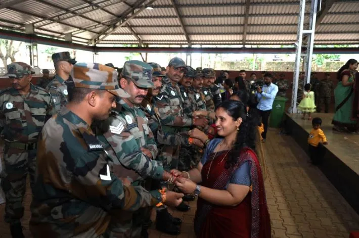 मराठा एलआईआरसी ने उत्साह के साथ मनाया रक्षाबंधन