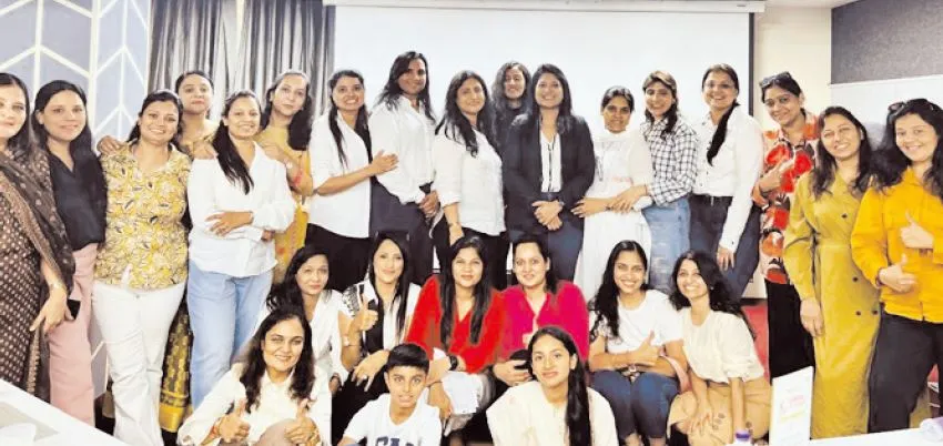 'लीग ऑफ लेडी लेजेंड्स' बॉक्स क्रिकेट टूर्नामेंट के लिए खिलाड़ियों की हुई नीलामी