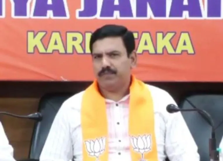 कर्नाटक: भाजपा ने सत्तारूढ़ कांग्रेस को लेकर 'दिवाली धमाका' की भविष्यवाणी की