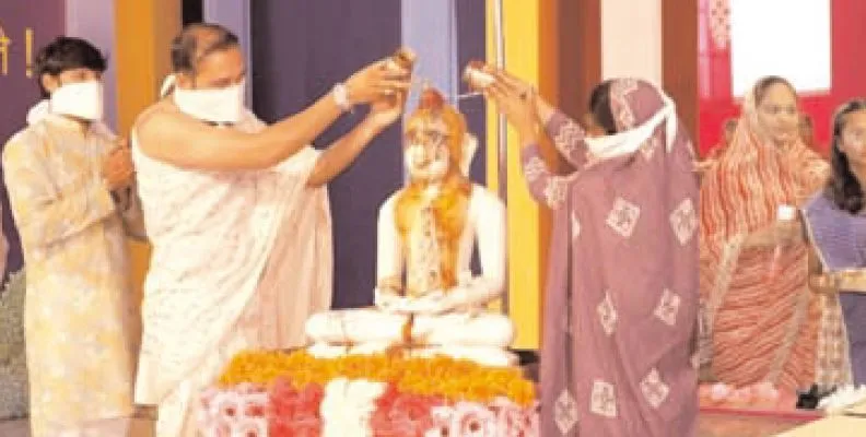 असामान्य पुण्य और सत्व के धारक होते हैं महापुरुष: आचार्यश्री विमलसागरसूरी