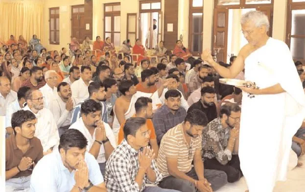 असंभव को संभव कर सकता है संकल्प: आचार्य विमलसागरसूरी