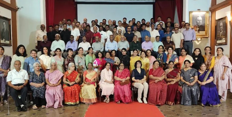 कोयंबटूर: स्टैंस एंग्लो स्कूल के पूर्व विद्यार्थियों ने 'मुथु विझा' मनाया