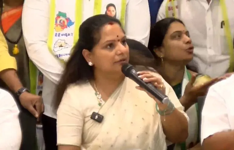 के कविता ने बीआरएस से नाता तोड़ा, एमएलसी पद छोड़ा